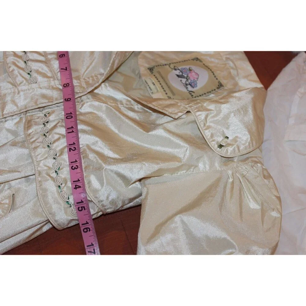 Vintage .W. Fisher I Girls 6x ivory Satin Dress Coat With Puff Sleeves & Ruffled
